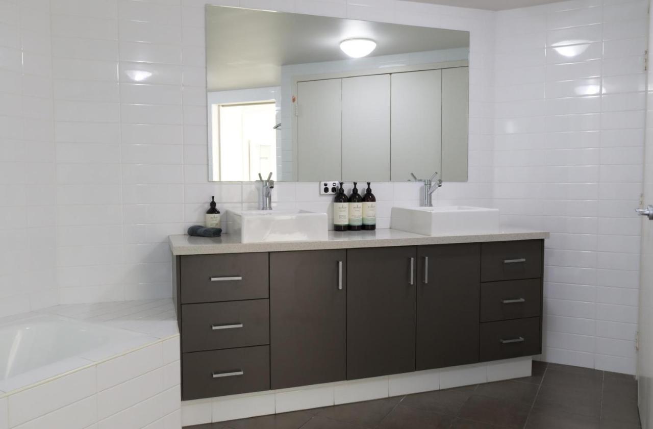 Fiveways Balcony, King Bed, Chef'S Kitchen Apartamento Fremantle Exterior foto